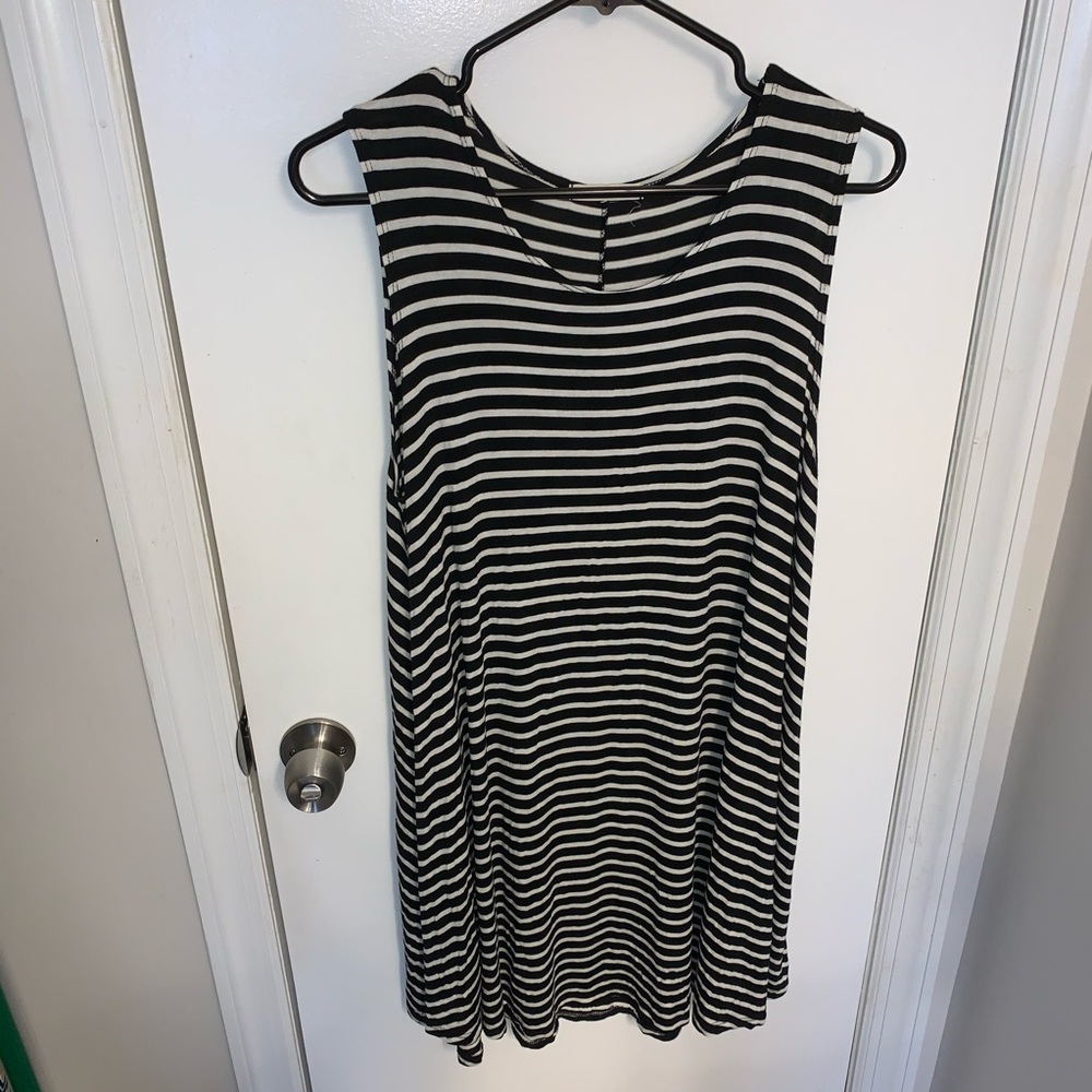 Black and white striped women’s large dress
